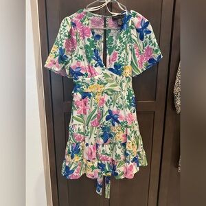 STUNNING FLORAL FIT AND FLARE TIERED KEYHOLE TIE UP MINI DRESS